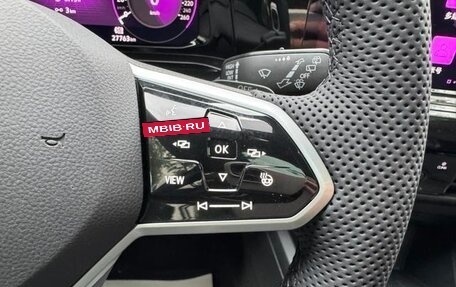 Volkswagen Golf VIII, 2022 год, 1 450 000 рублей, 17 фотография