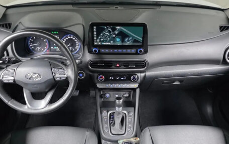 Hyundai Kona I, 2022 год, 1 480 000 рублей, 6 фотография