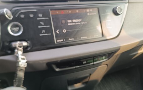 Citroen C4 Picasso II рестайлинг, 2016 год, 1 300 000 рублей, 7 фотография