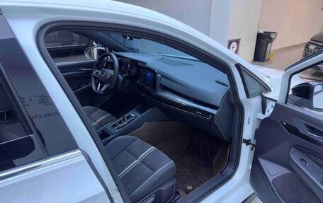 Volkswagen Golf VIII, 2022 год, 1 388 000 рублей, 10 фотография
