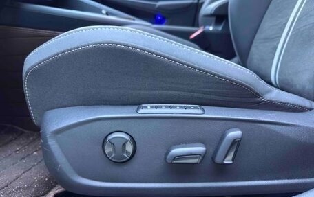 Volkswagen Golf VIII, 2022 год, 1 388 000 рублей, 13 фотография