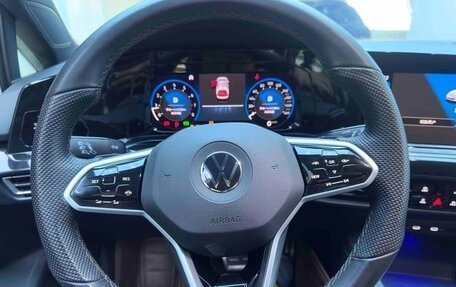Volkswagen Golf VIII, 2022 год, 1 388 000 рублей, 12 фотография