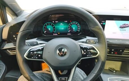 Volkswagen Golf VIII, 2022 год, 1 380 000 рублей, 13 фотография