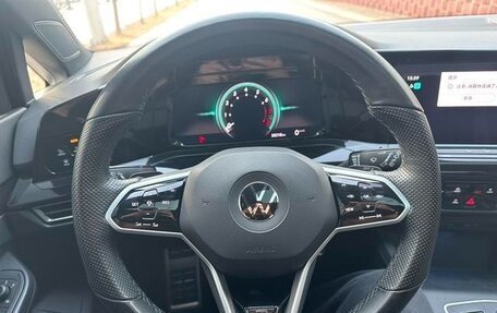Volkswagen Golf VIII, 2022 год, 1 376 000 рублей, 10 фотография