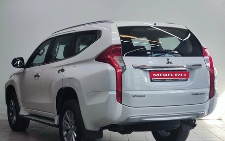 Mitsubishi Pajero Sport III рестайлинг, 2019 год, 2 800 000 рублей, 7 фотография