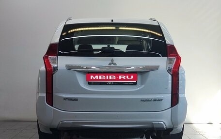 Mitsubishi Pajero Sport III рестайлинг, 2019 год, 2 800 000 рублей, 6 фотография