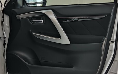 Mitsubishi Pajero Sport III рестайлинг, 2019 год, 2 800 000 рублей, 31 фотография