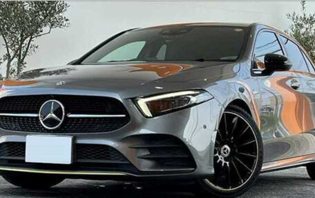 Mercedes-Benz A-Класс, 2018 год, 1 546 000 рублей, 3 фотография