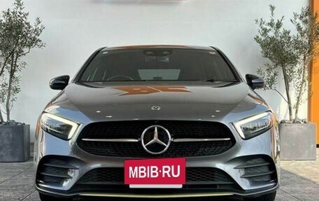 Mercedes-Benz A-Класс, 2018 год, 1 546 000 рублей, 8 фотография