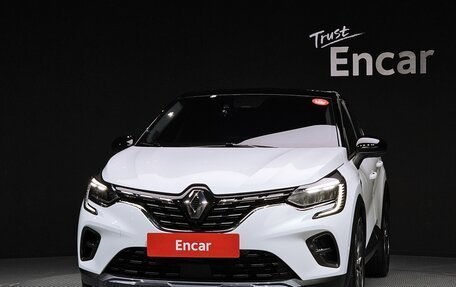 Renault Kaptur I рестайлинг, 2020 год, 1 560 000 рублей, 2 фотография