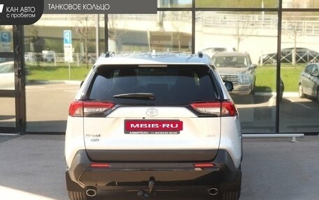 Toyota RAV4, 2021 год, 2 629 000 рублей, 4 фотография