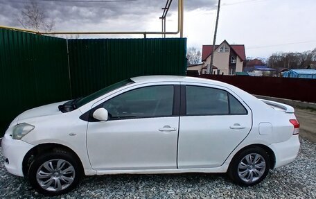 Toyota Belta, 2005 год, 290 000 рублей, 6 фотография