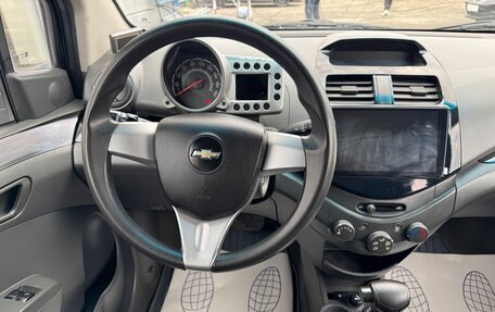 Chevrolet Spark III, 2011 год, 597 000 рублей, 10 фотография