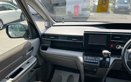 Honda Stepwgn IV, 2018 год, 1 999 999 рублей, 19 фотография