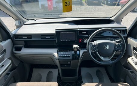 Honda Stepwgn IV, 2018 год, 1 999 999 рублей, 17 фотография