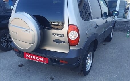 Chevrolet Niva I рестайлинг, 2016 год, 535 000 рублей, 3 фотография