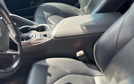 Toyota Camry, 2020 год, 2 850 000 рублей, 5 фотография