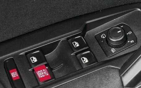 Volkswagen Tiguan II, 2019 год, 3 175 000 рублей, 21 фотография