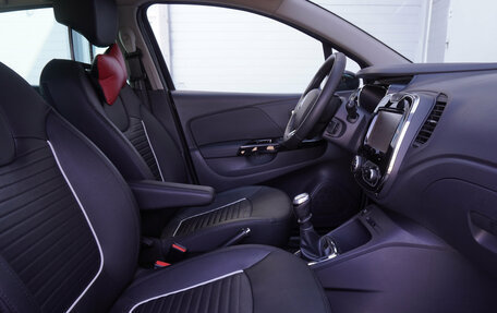 Renault Kaptur I рестайлинг, 2019 год, 1 745 000 рублей, 18 фотография