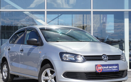 Volkswagen Polo VI (EU Market), 2013 год, 695 000 рублей, 3 фотография