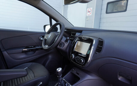 Renault Kaptur I рестайлинг, 2019 год, 1 745 000 рублей, 19 фотография