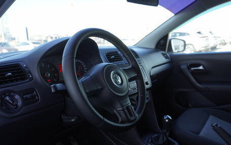 Volkswagen Polo VI (EU Market), 2013 год, 695 000 рублей, 11 фотография