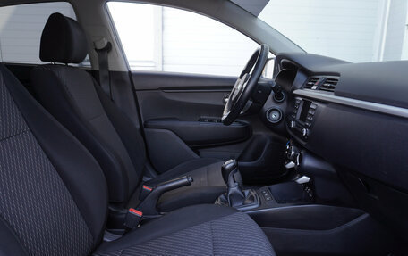 KIA Rio IV, 2017 год, 1 159 000 рублей, 19 фотография