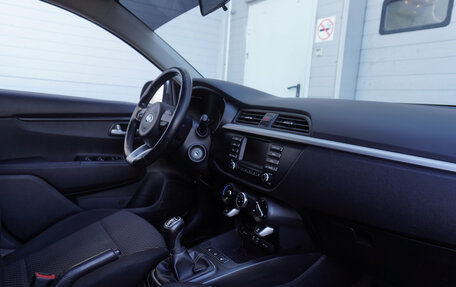 KIA Rio IV, 2017 год, 1 159 000 рублей, 20 фотография
