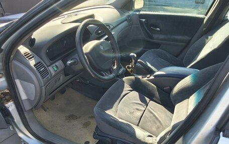 Renault Laguna II, 2001 год, 180 000 рублей, 7 фотография