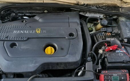 Renault Laguna II, 2001 год, 180 000 рублей, 11 фотография