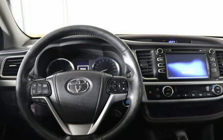 Toyota Highlander III, 2014 год, 2 429 990 рублей, 10 фотография