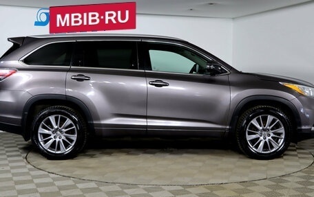 Toyota Highlander III, 2014 год, 2 429 990 рублей, 4 фотография