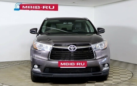 Toyota Highlander III, 2014 год, 2 429 990 рублей, 2 фотография
