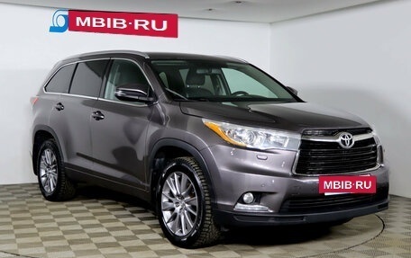 Toyota Highlander III, 2014 год, 2 429 990 рублей, 3 фотография