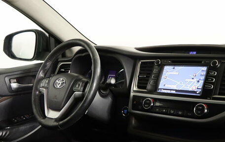 Toyota Highlander III, 2014 год, 2 429 990 рублей, 12 фотография