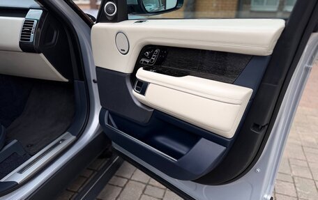 Land Rover Range Rover IV рестайлинг, 2019 год, 7 550 000 рублей, 27 фотография