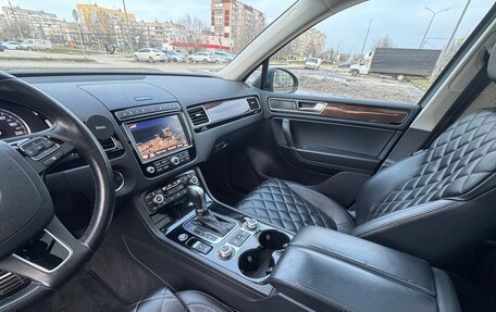 Volkswagen Touareg III, 2017 год, 3 650 000 рублей, 17 фотография