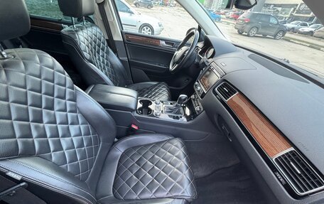 Volkswagen Touareg III, 2017 год, 3 650 000 рублей, 13 фотография