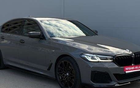 BMW 5 серия, 2020 год, 4 800 000 рублей, 4 фотография