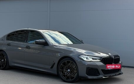 BMW 5 серия, 2020 год, 4 800 000 рублей, 3 фотография