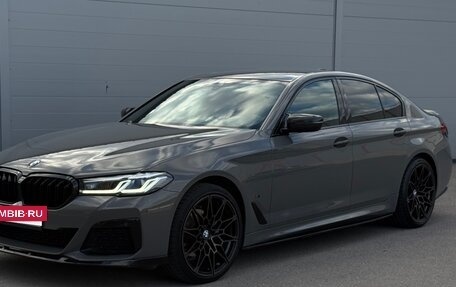 BMW 5 серия, 2020 год, 4 800 000 рублей, 2 фотография