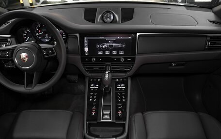 Porsche Macan I рестайлинг, 2025 год, 11 200 000 рублей, 33 фотография