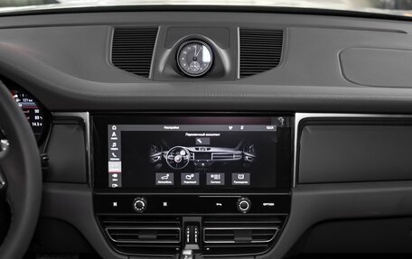 Porsche Macan I рестайлинг, 2025 год, 11 200 000 рублей, 32 фотография