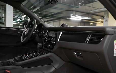 Porsche Macan I рестайлинг, 2025 год, 11 200 000 рублей, 30 фотография