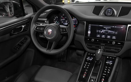 Porsche Macan I рестайлинг, 2025 год, 11 200 000 рублей, 34 фотография