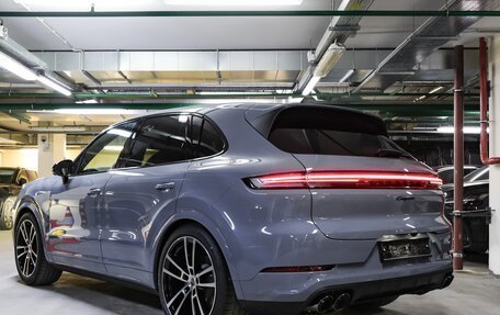 Porsche Cayenne III, 2025 год, 18 000 000 рублей, 16 фотография