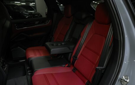 Porsche Cayenne III, 2025 год, 18 000 000 рублей, 38 фотография