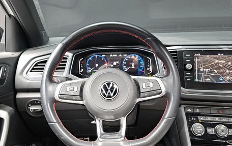 Volkswagen T-Roc I, 2022 год, 2 100 000 рублей, 16 фотография