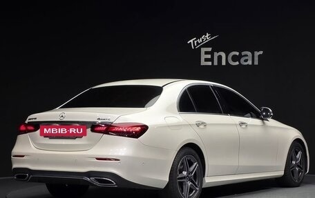 Mercedes-Benz E-Класс, 2022 год, 4 440 000 рублей, 4 фотография