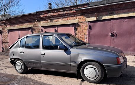 Opel Kadett E рестайлинг, 1991 год, 120 000 рублей, 4 фотография